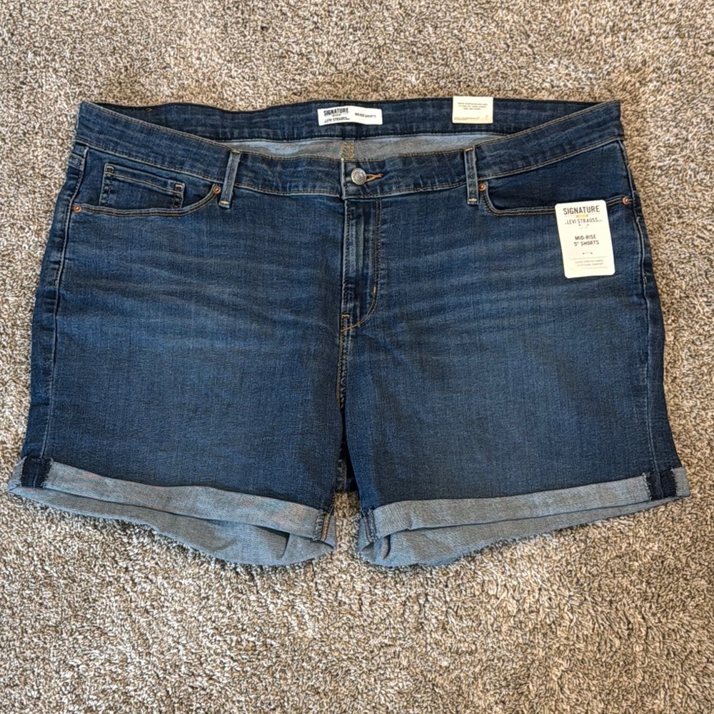 Signature by Levi Strauss Denim Shorts US 20 NWT